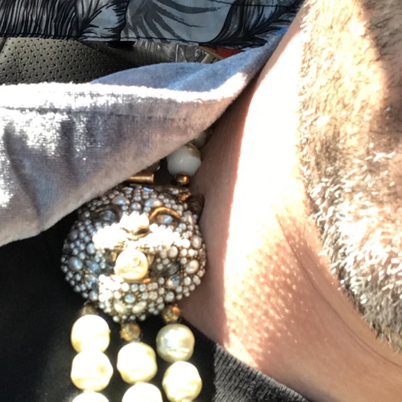 Feline Motif Gucci Neckless - Picture 12 of 12